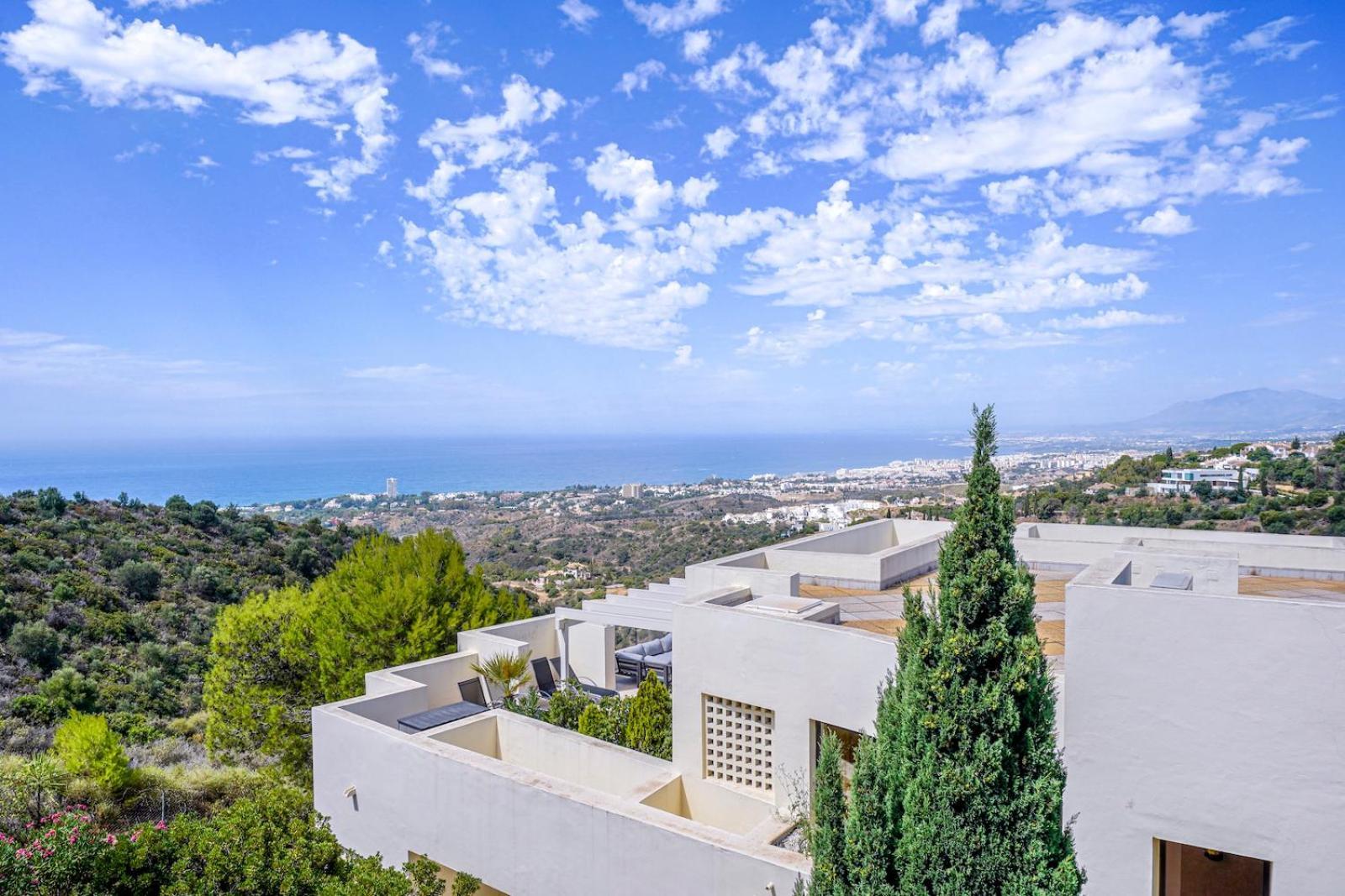 Spectacular Views - Luxury Apartment In Resort - Marbella Hills Экстерьер фото